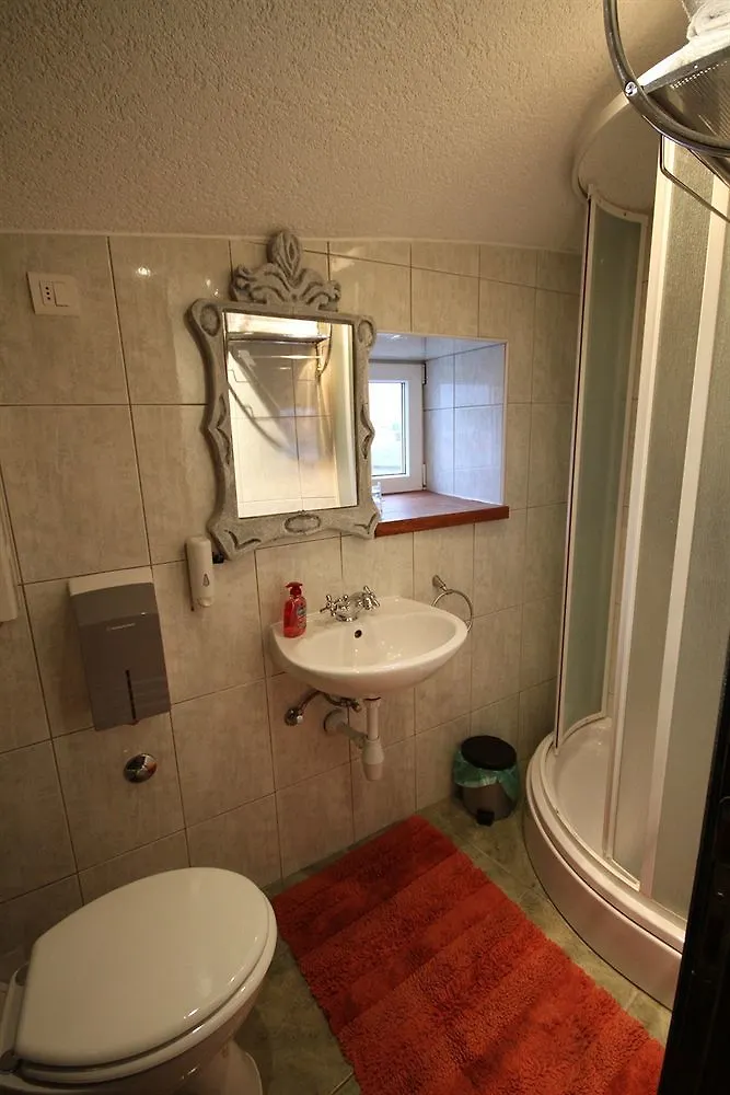 XIV Century Rooms Kaštela 3*,  Croazia