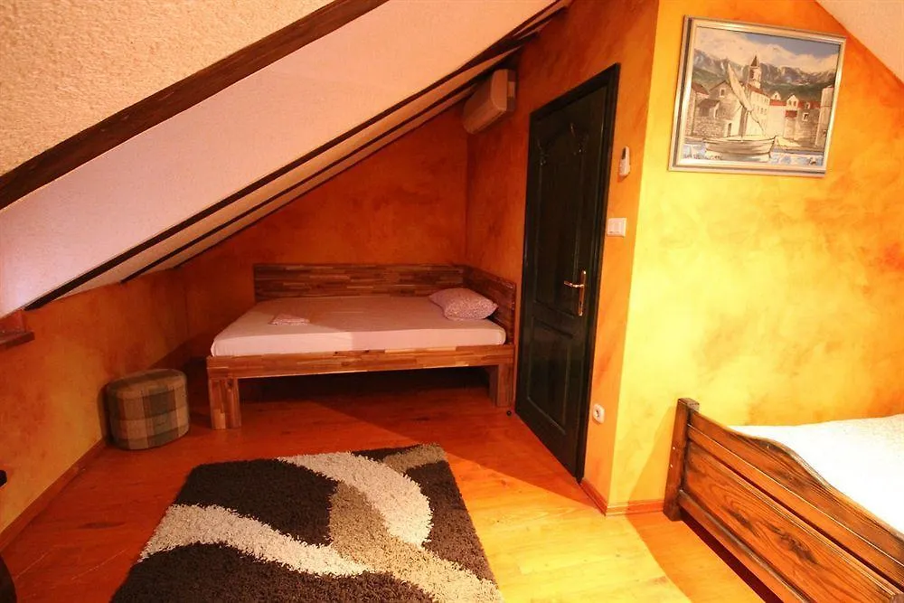 XIV Century Rooms Kaštela