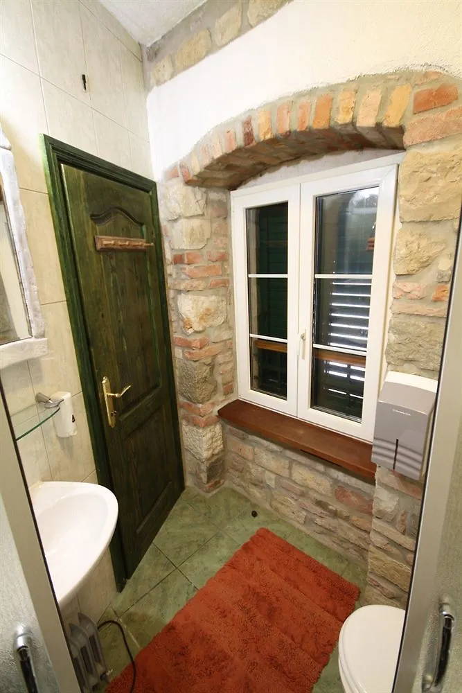 住宿加早餐酒店 XIV Century Rooms Kaštela